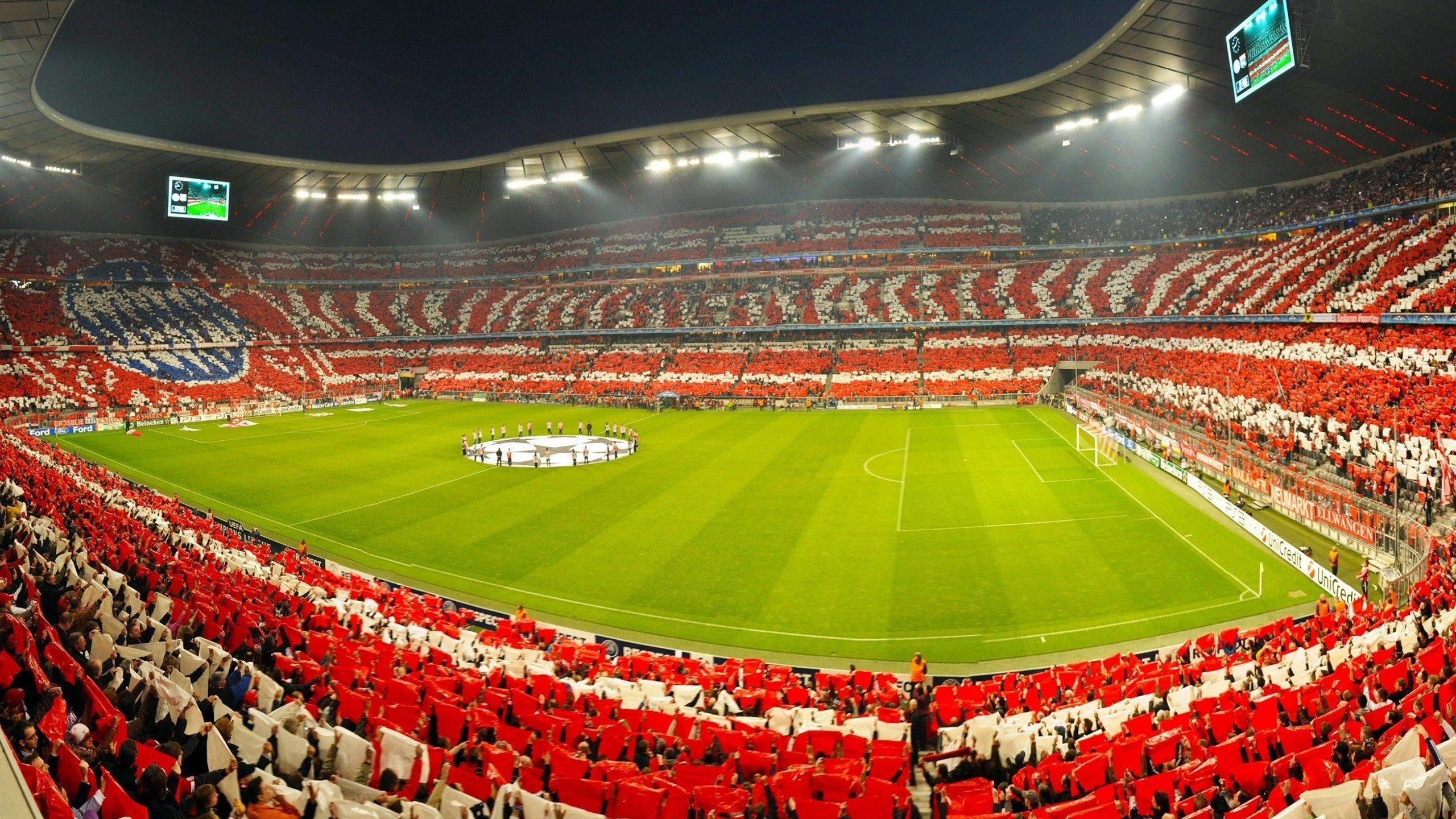 李霄鹏坦言，与于根伟从绿茵兄弟到执教伙伴的患难征程